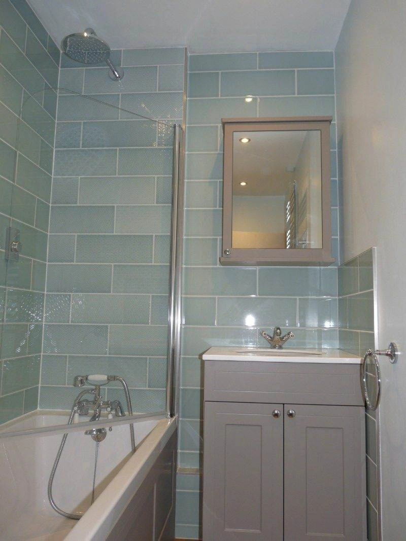 Traditional-main-bathroom
