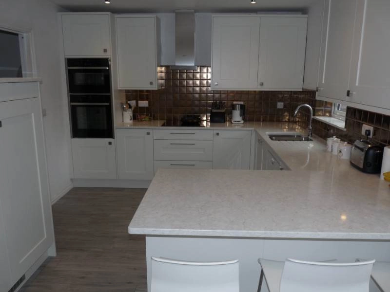 Fitzroy Porcelain smooth shaker kitchen