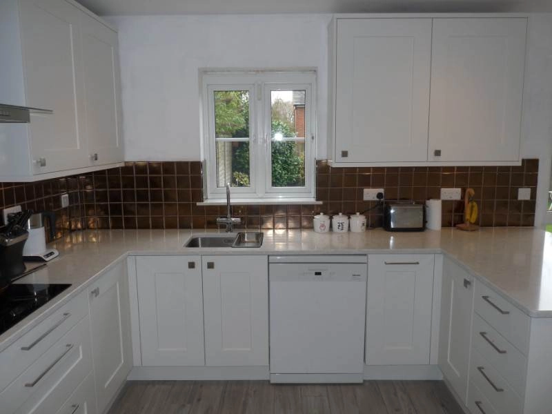 Fitzroy Porcelain shaker kitchen