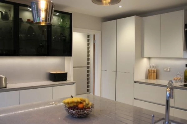 Porter Matt Porcelain true handless kitchen