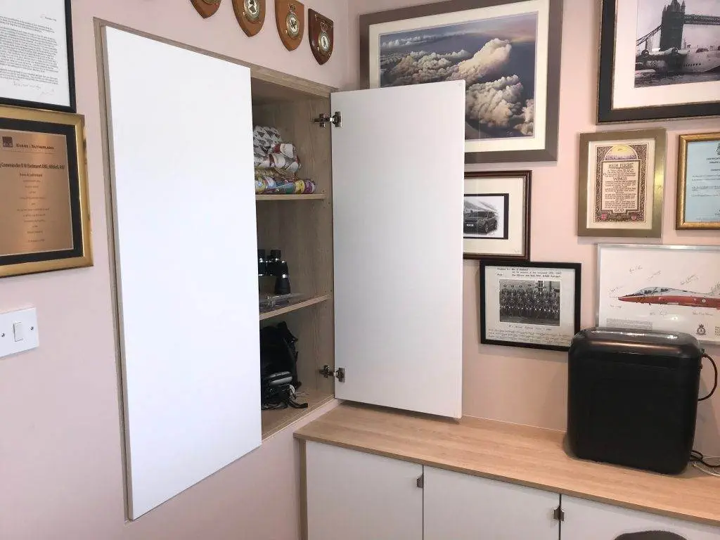 handleless kitchen cabinet