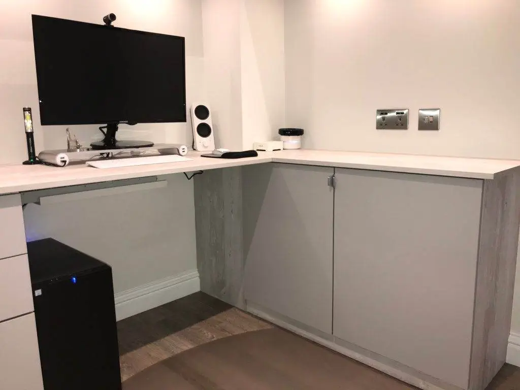 bespoke handless home office