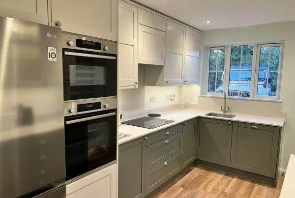 Modern shaker green & porcelain_6549 (Large)